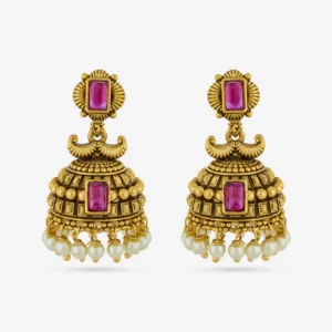 Antique earring with ruby stone
